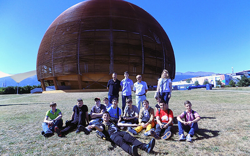 CERN для школьников